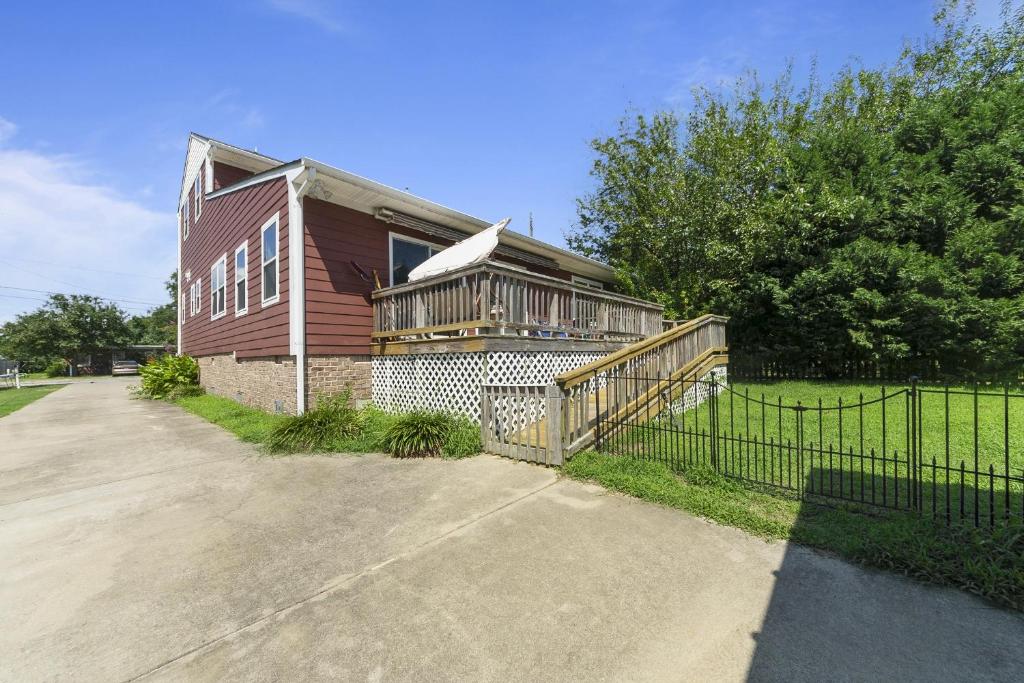 Harbor Delight On The Bay - Private Sandy Beach! Home, Norfolk