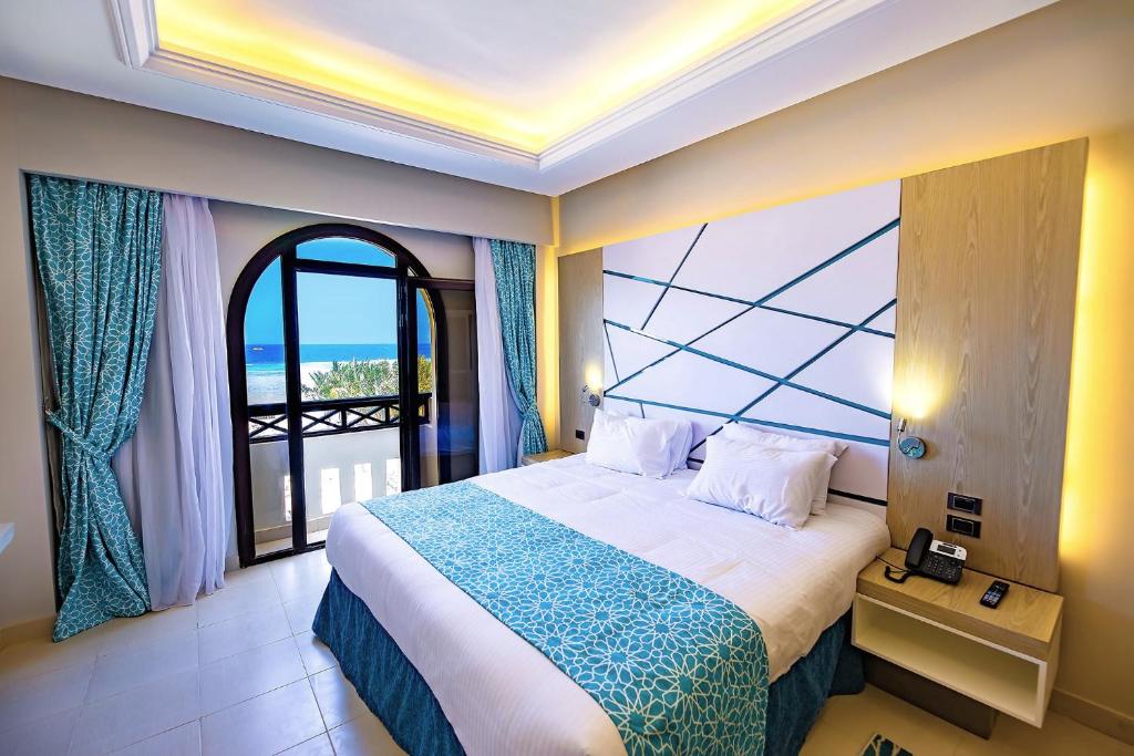 Gravity Hotel & Aqua Park Sahl Hasheesh Families and Couples Only — Hotel rooms in Sahl Hasheesh, Red Sea