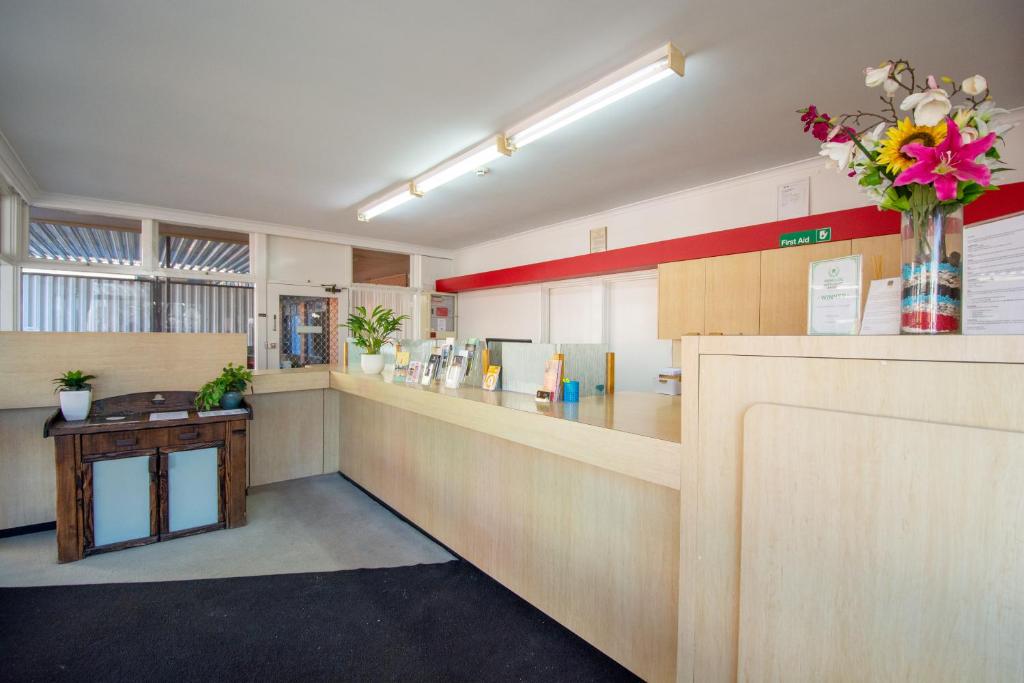 The Midcity Motor Lodge photo