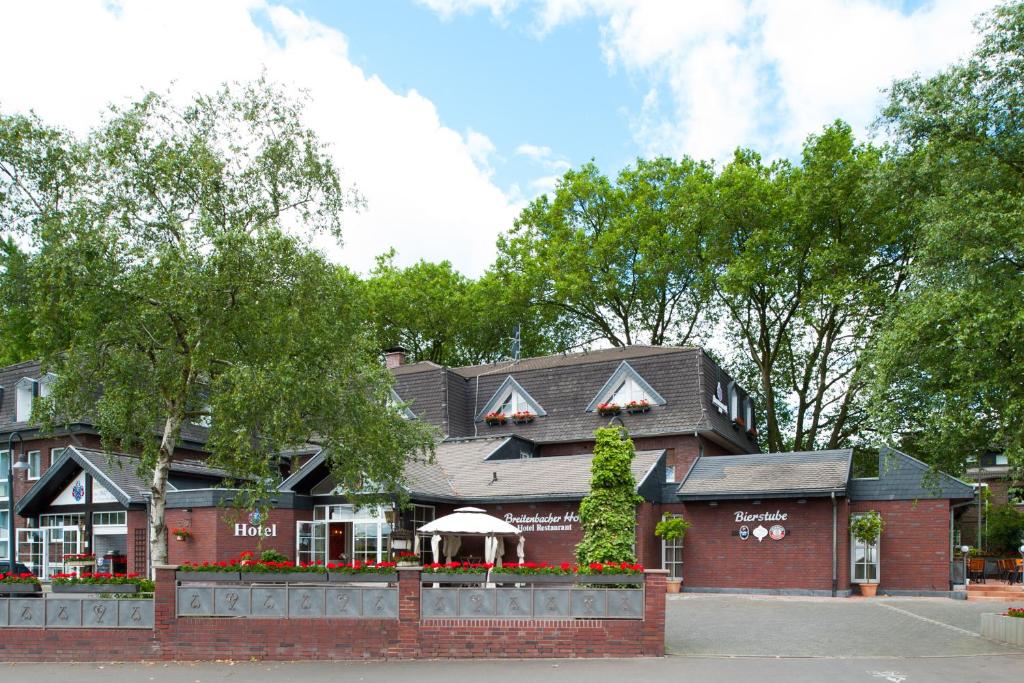 Hotel-Restaurant Breitenbacher Hof — Hotel in Hürth