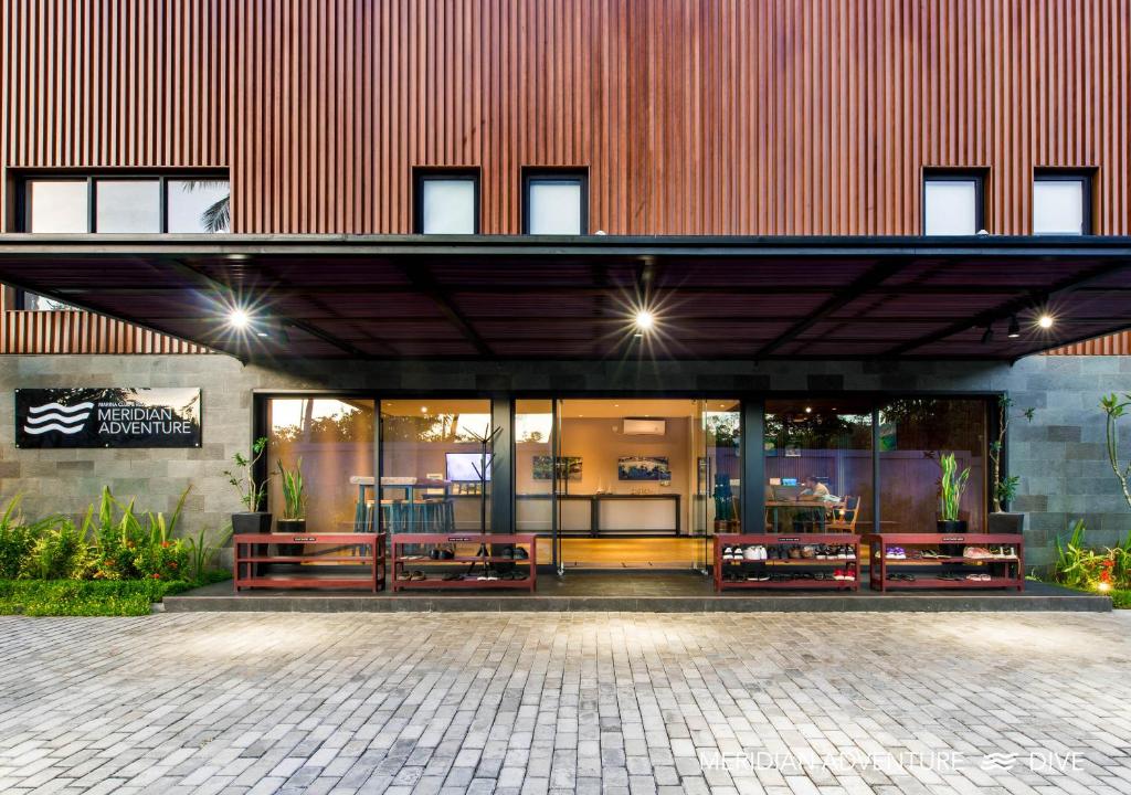 Meridian Adventure Marina Club & Resort