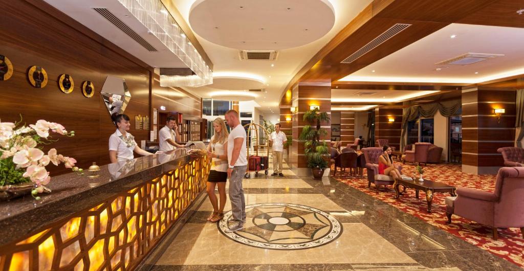 Diamond Hill Resort Hotel — Alanya