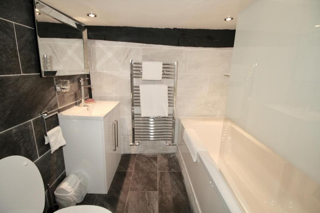 Chequers Inn photo