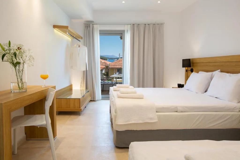 Smile Inn, Hotel in Nydri