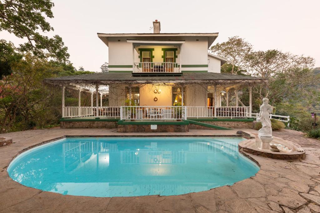 Royston Hall Historical Guesthouse photo