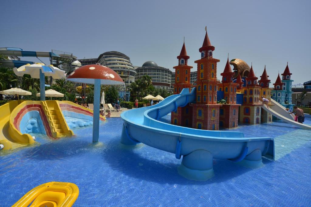 Seaden Sea Planet Resort & Spa — Kizilot