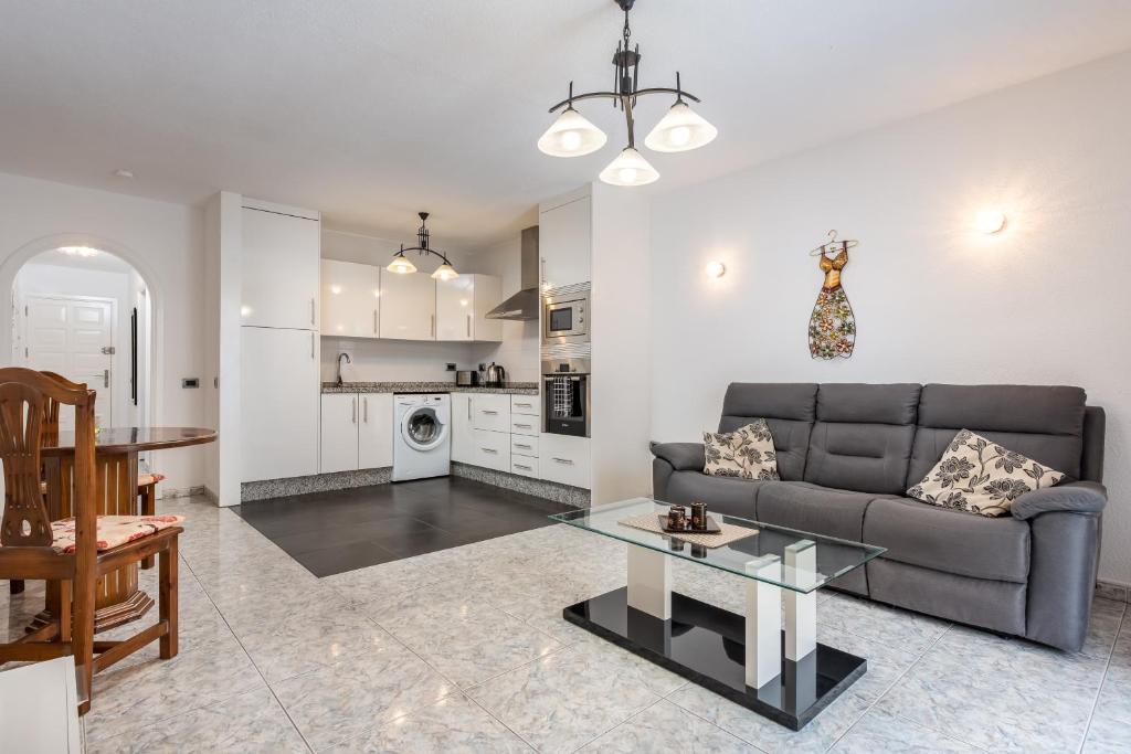 Victoria Court Modern 1 Bed Apartment Los Cristianos Tenerife - 5