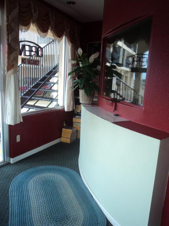 Texas Inn Waxahachie photo