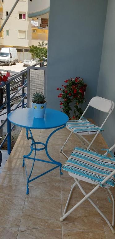 Comfortable Studio - 100m from the beach photo