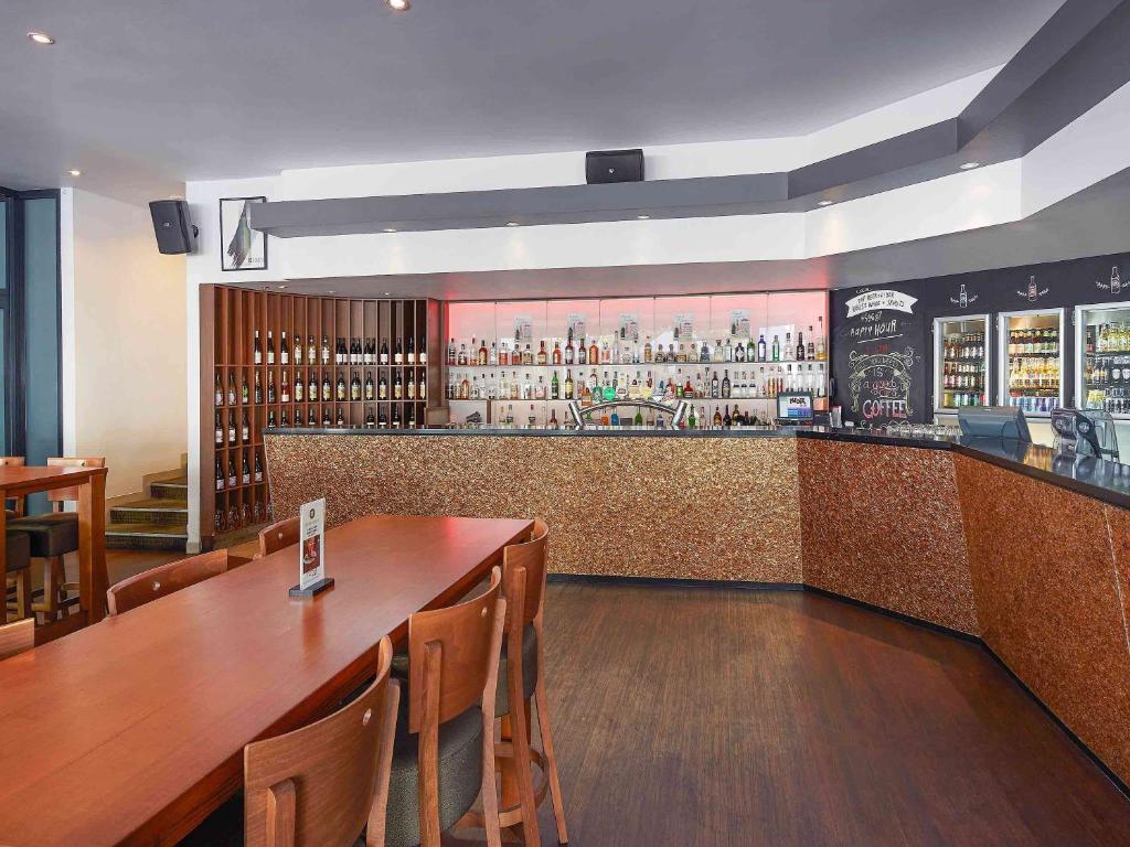 Pub/Lounge