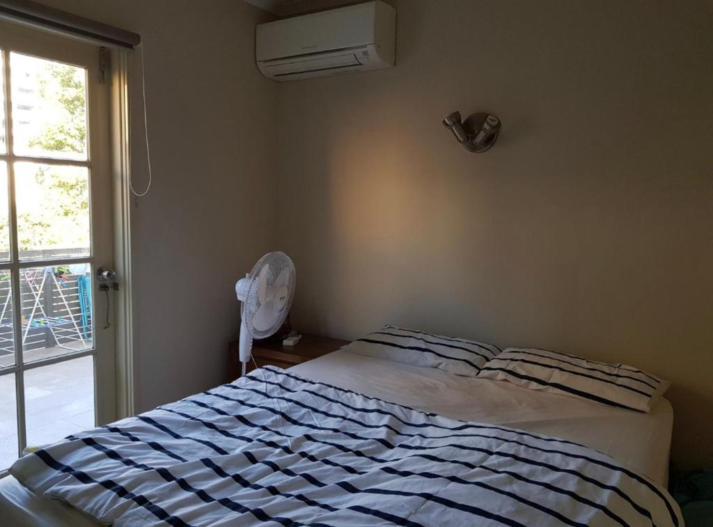 Coventry gardens apartment — Hotel in Melbourne