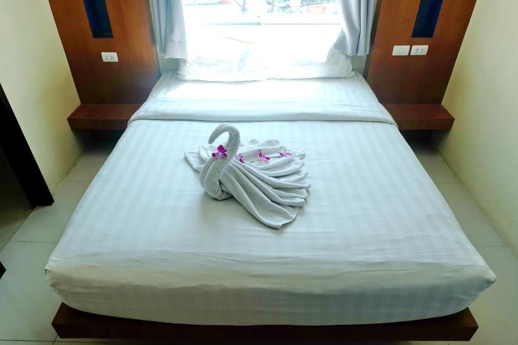 Calypso Patong Hotel (SHA Certified) photo