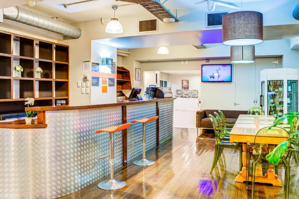 Bar/lounge