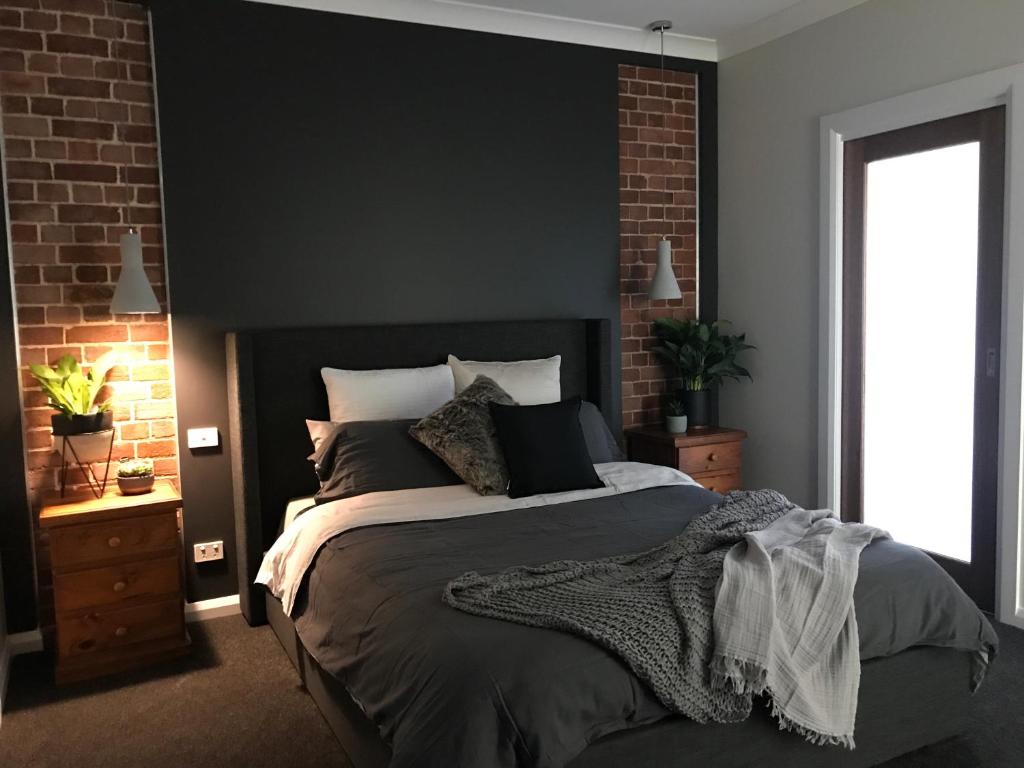 Executive Villa, private 2 bedroom in ideal location — Hotel in Bathurst