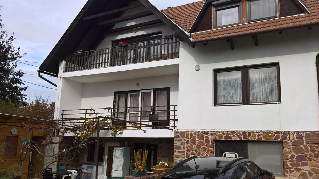 Kekturas-Tora Nyilo Badacsonyi privat berlemeny photo