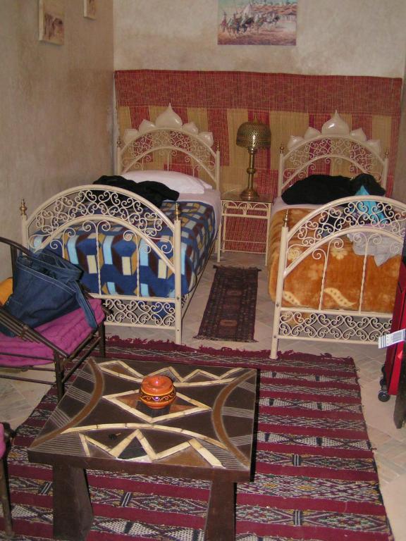 Riad Julia photo