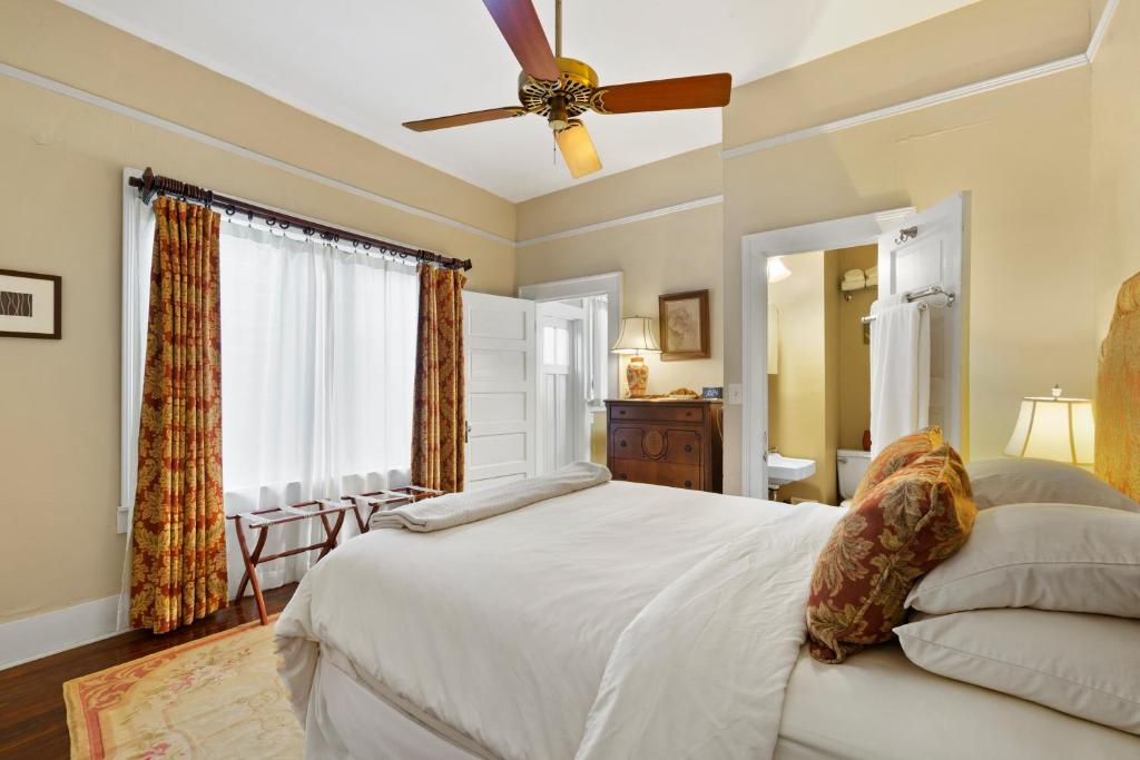 EREHWON RETREAT Private ELEGANT LIVING photo