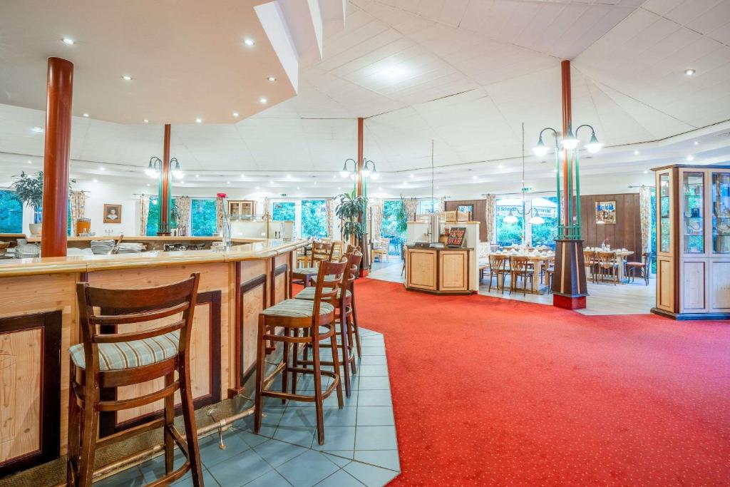 Quality Hotel Hof - Hof - book your hotel with ViaMichelin