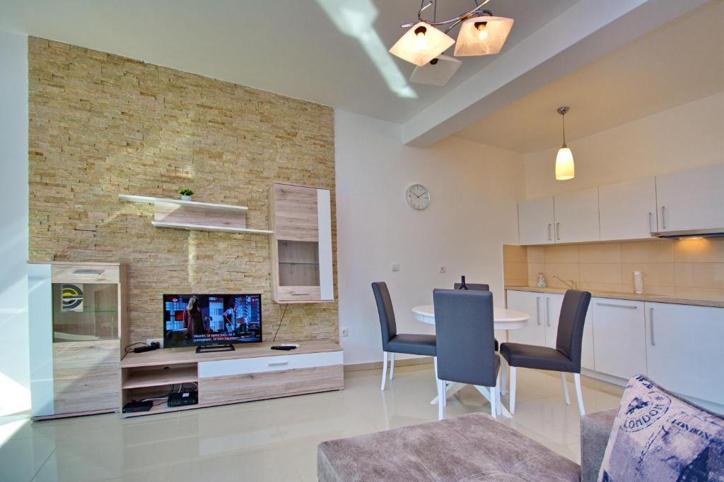 Apartment Dobrota - 3