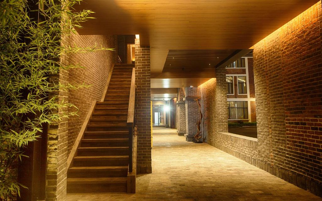 Hotel Featured Image