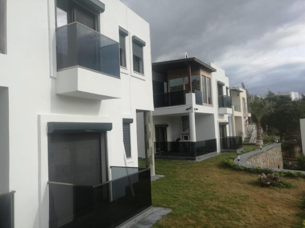 Luxus Villa Mit Hamam Pool Und Sauna Villa In Meselik Turkey Wander