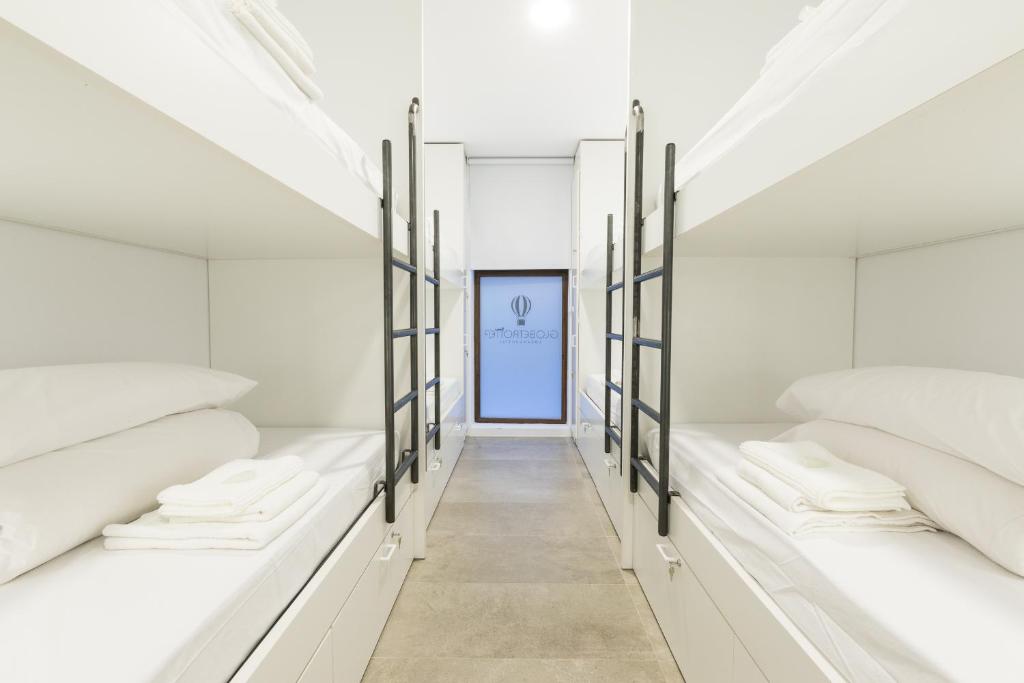 GLOBETROTTER HOSTEL, by Albany - 2