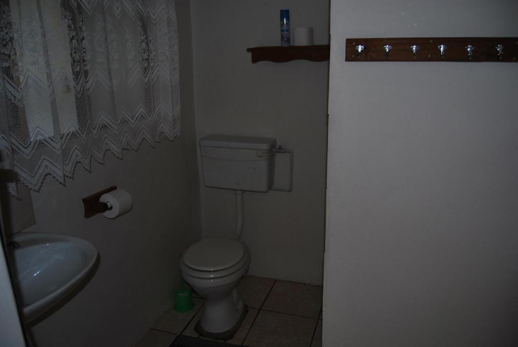 37 Adderley Street photo