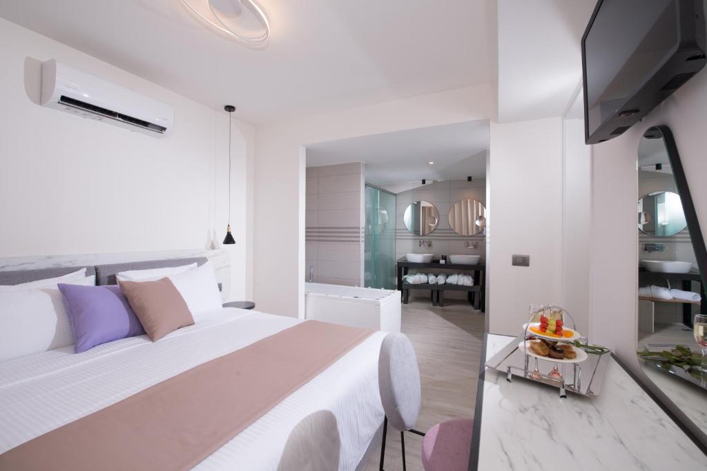 Imperial Palace Adults Only — Hotel rooms in Pigianos Kampos