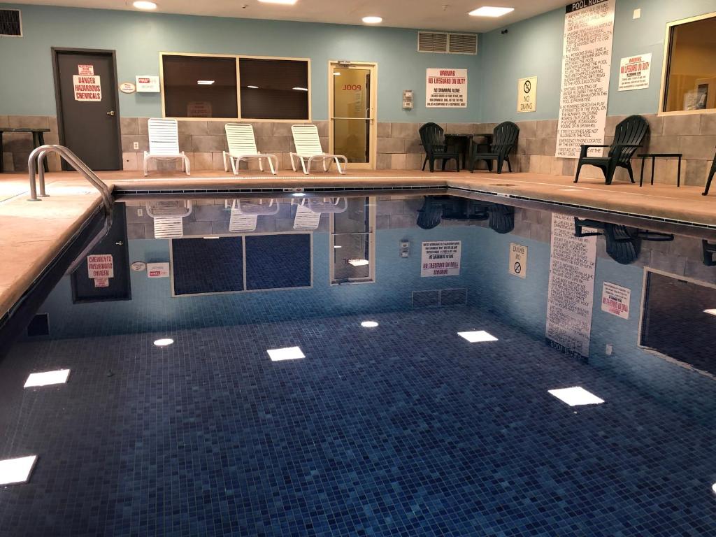 Baymont by Wyndham Fort Wayne photo