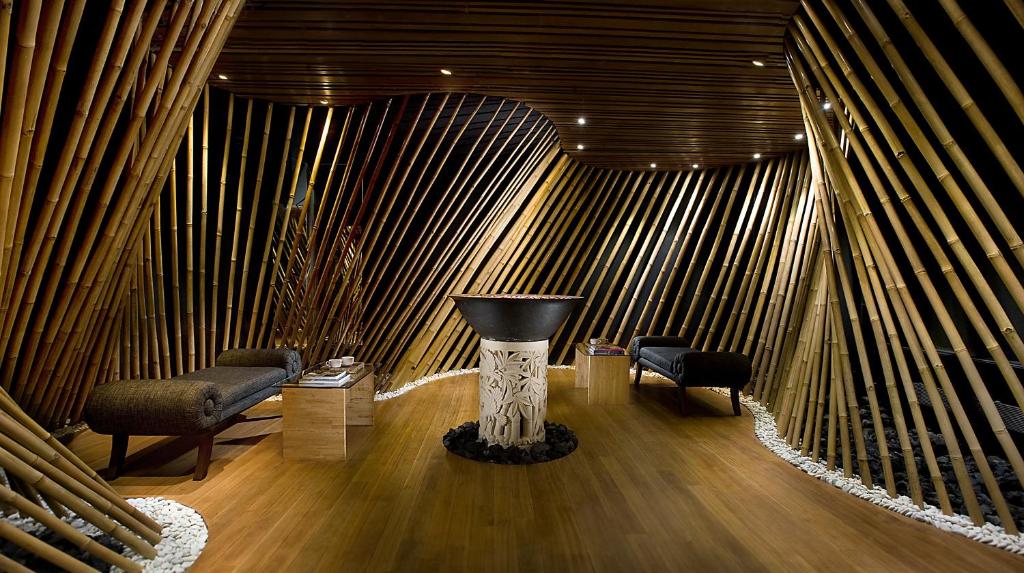 Kupu Kupu Jimbaran Beach Club and Spa by L’Occitane