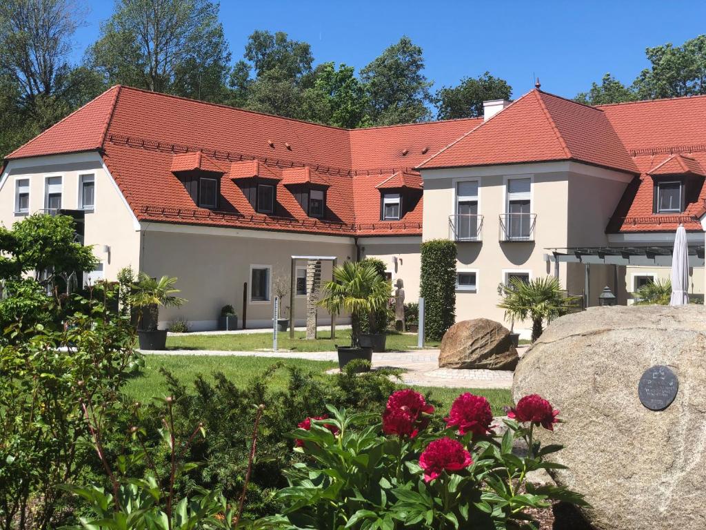 Hotel Glutschaufel — Hotel in Eschenbach in der Oberpfalz