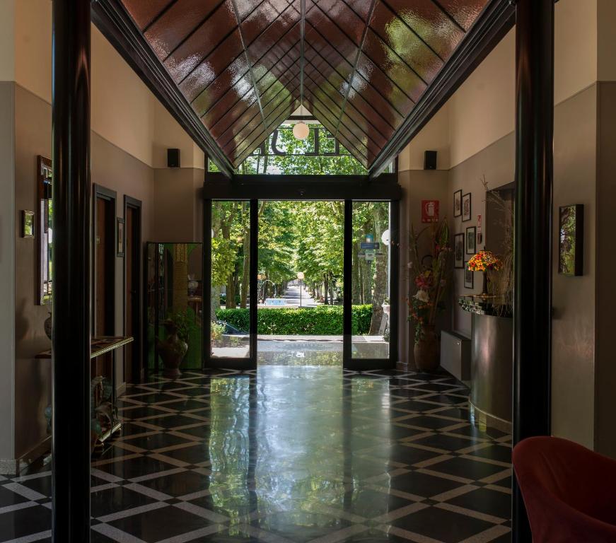 Hotel Salus photo