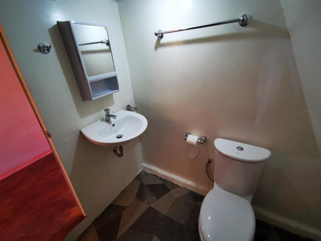 Acuario Beach Inn photo