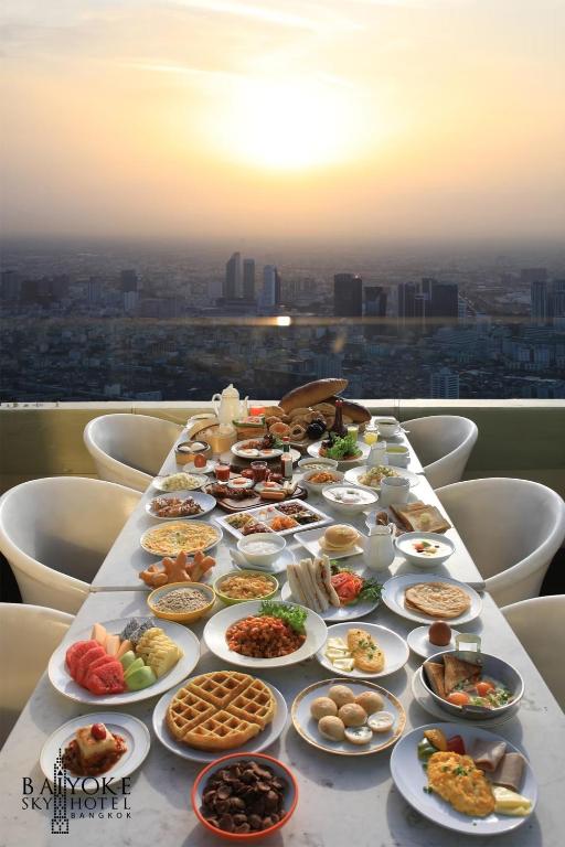 Baiyoke Sky Hotel — Restaurant & bars in Bangkok, Bangkok
