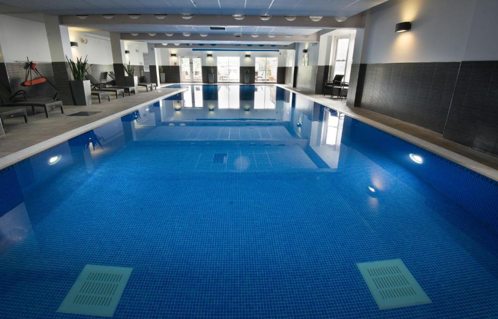 Macdonald Inchyra Hotel and Spa photo