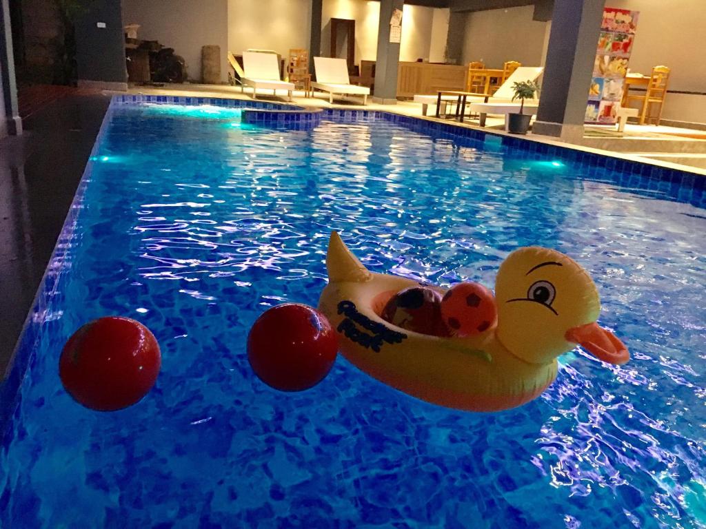 Swimming pool