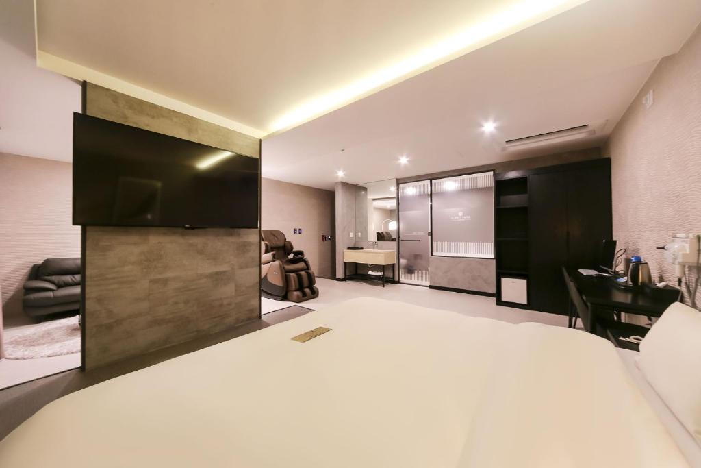 Le Idea Hotel photo