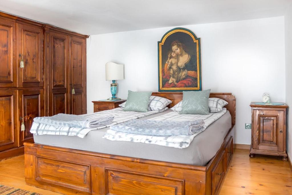 5 Comfortable apartment near old town center photo