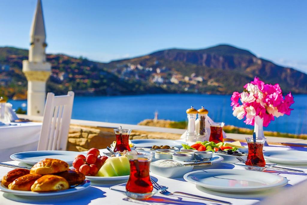 Zinbad Hotel Kalkan photo