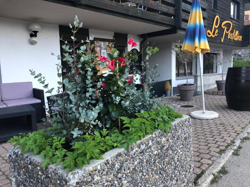 Hotel Le Postillion photo