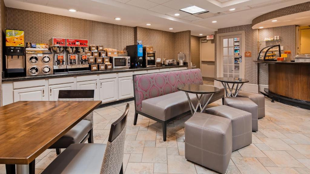 อาหารและเครื่องดื่ม