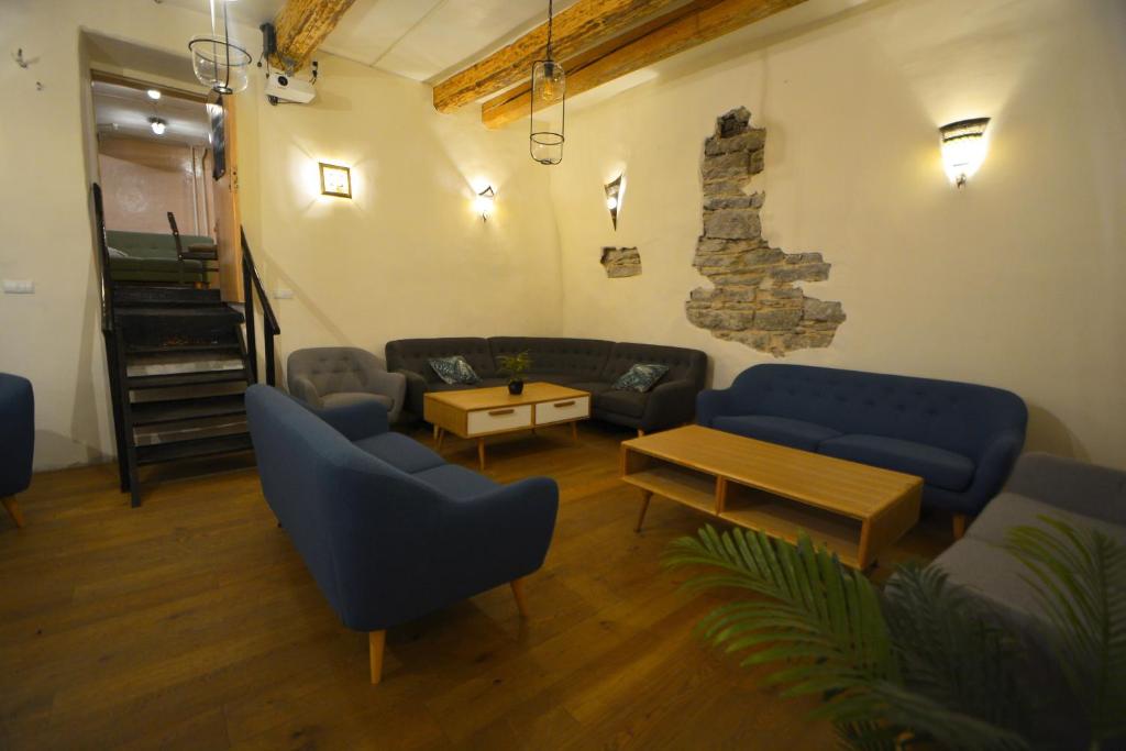 Shared lounge/TV area, The Monks Bunk Hostel & Bar in Tallinn