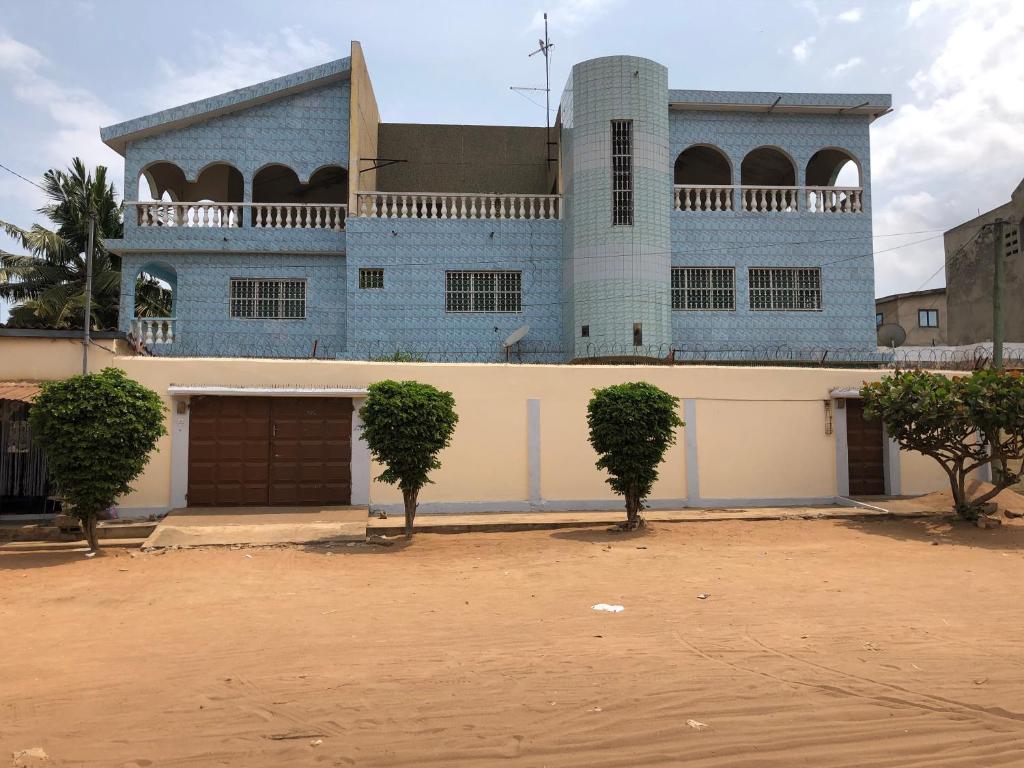 Guest houses in Lomé, Togo price from 8, reviews of Hotels