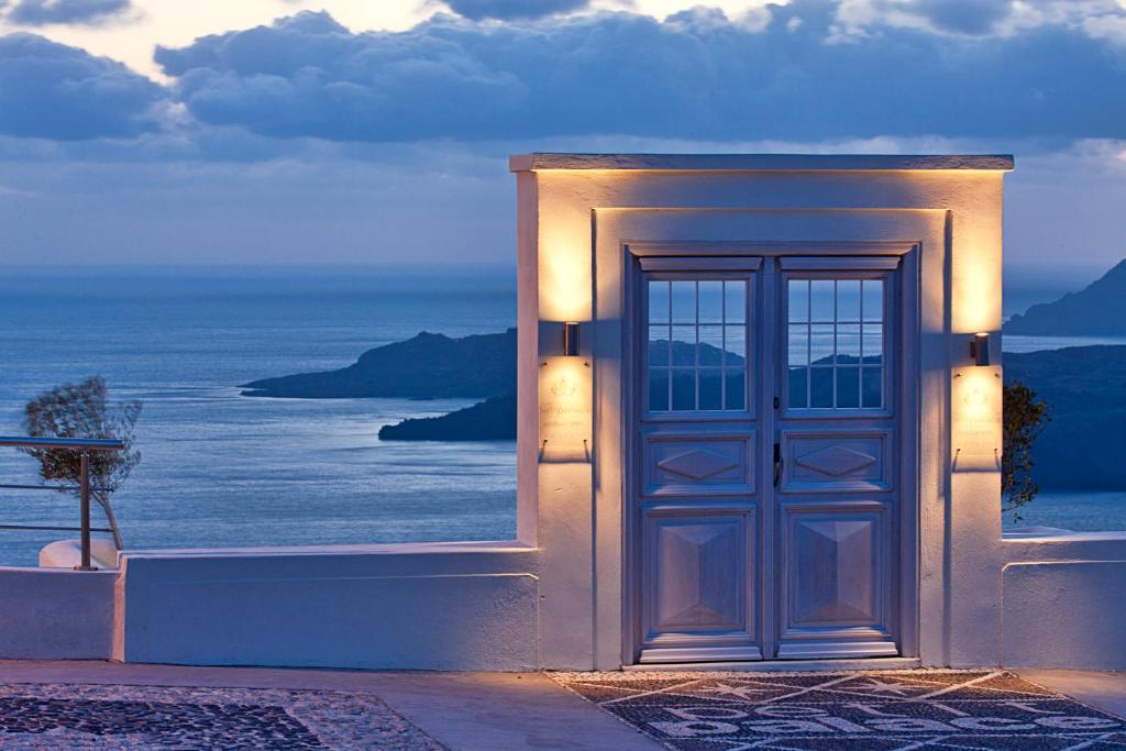Petit Palace Suites photo