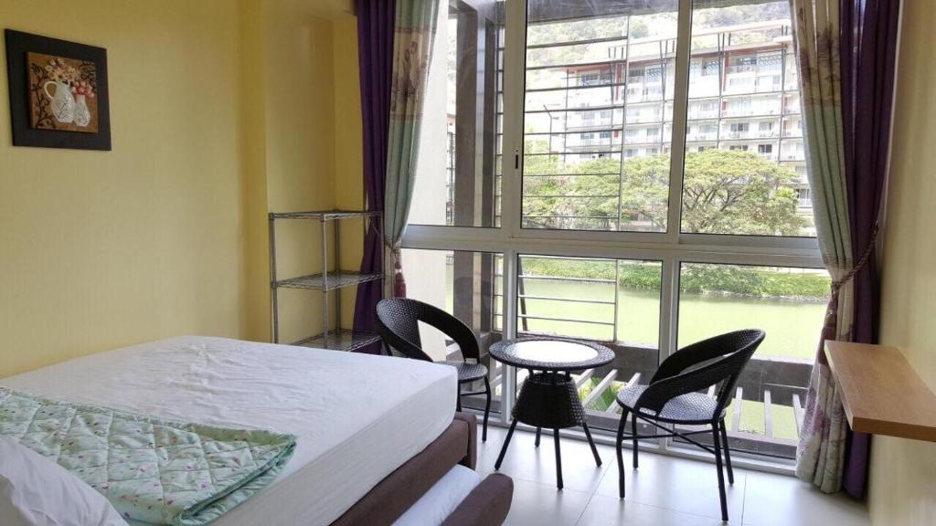 Creys Condo 2 at Pico de Loro Cove