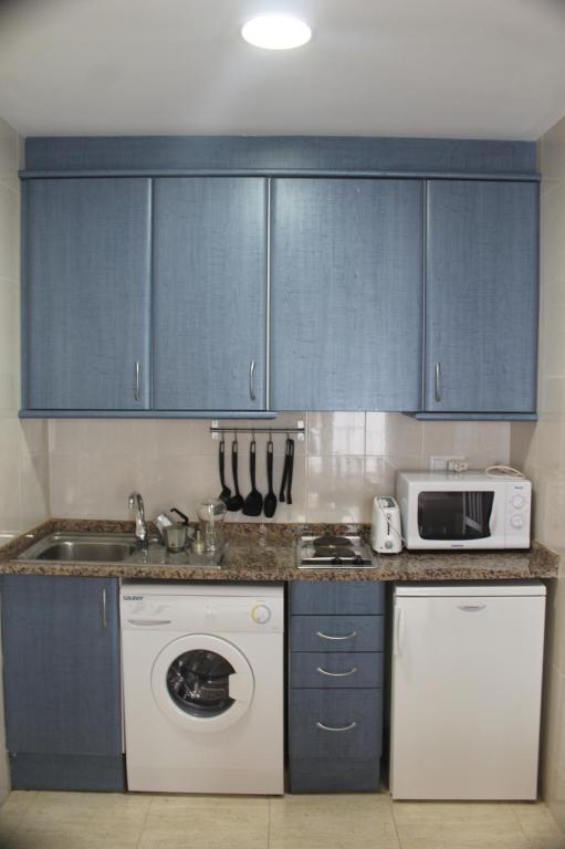 Apartaments Can Claudi - 3
