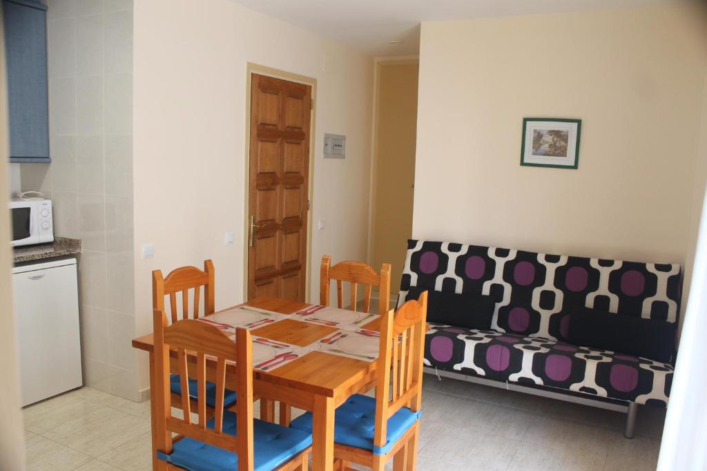 Apartaments Can Claudi - 2