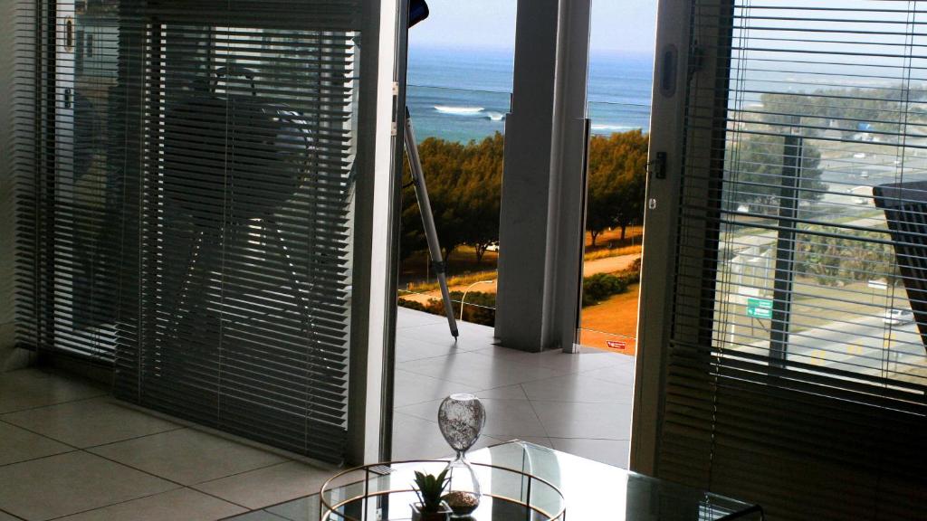 Nautica 708 Seaview Luxury Apartment photo