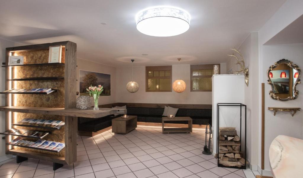 Hotel Zur Post - 2