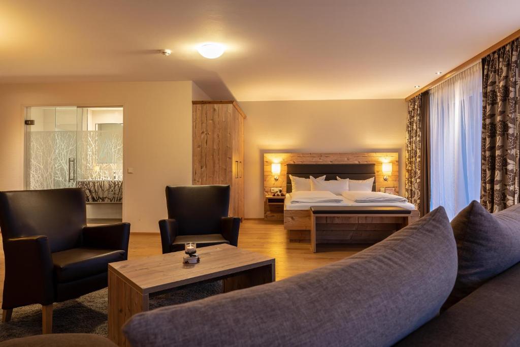 Hotel Dirsch Wellness & Spa Resort - Titting - Informationen und